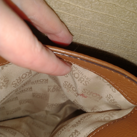 Michael Michael Kors Leather Bag - Picture 5 of 16